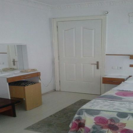 ילובה Hotel Ulke מראה חיצוני תמונה